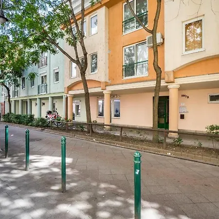 Beautiful Three Bedrooms With Free Parking Close To The Danube Coast Budapest